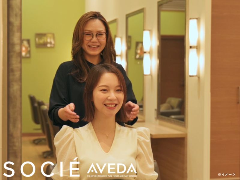 確かな技術をもつスタイリストが多数在籍。
洗練された大人のデザインをご提案します。