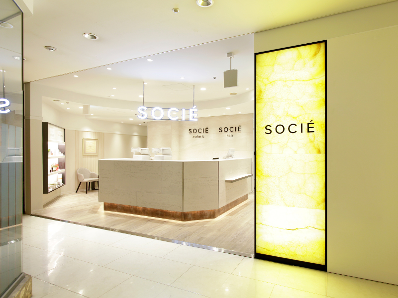 【近鉄百貨店橿原店6F】にある利便性の良い
ヘアーサロン ソシエ 近鉄橿原店

