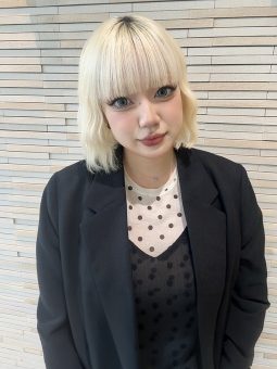 アシスタント 出口 柚結のイメージ画像