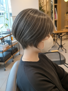 アッシュ×ハイライトのヘアカタログ・ヘアスタイル・髪型のイメージ・テイスト画像