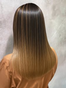 ハイライト×グラデーションのヘアカタログ・ヘアスタイル・髪型のイメージ・テイスト画像