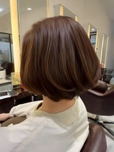 ボブ・ショートボブのスタイルのヘアカタログ・ヘアスタイル・髪型のイメージ・テイスト画像
