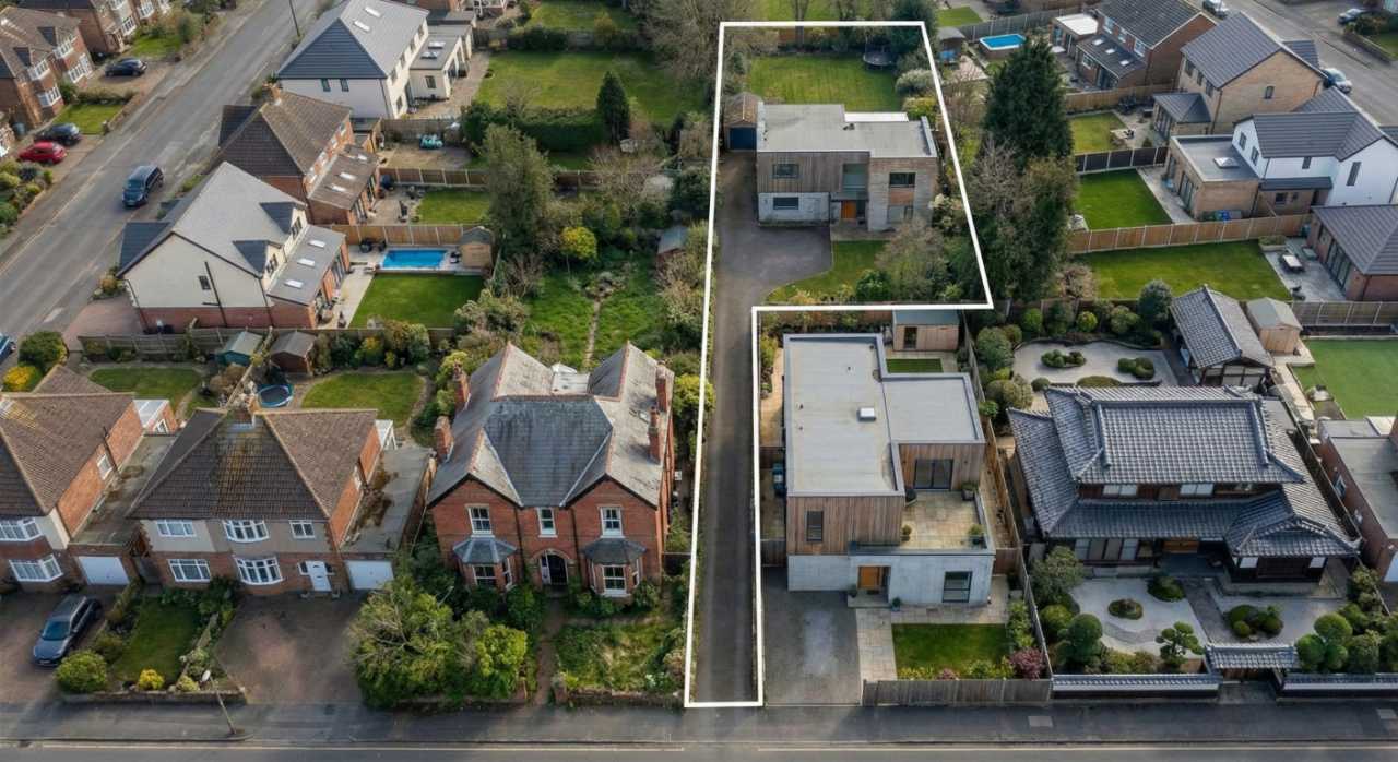 旗竿地はやめとけと言われる理由とは？後悔するケース・メリット・注意点を徹底解説