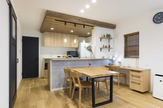 折り下げ天井とは？メリット・デメリットと後悔しないための注意点を解説