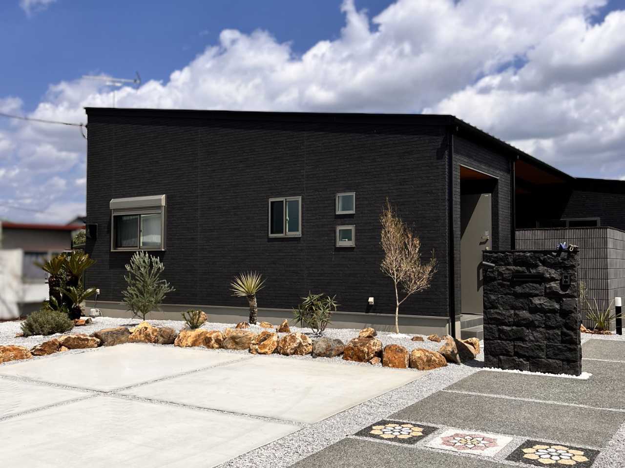 好きなポイントを散りばめたアジアンモダンな平屋！