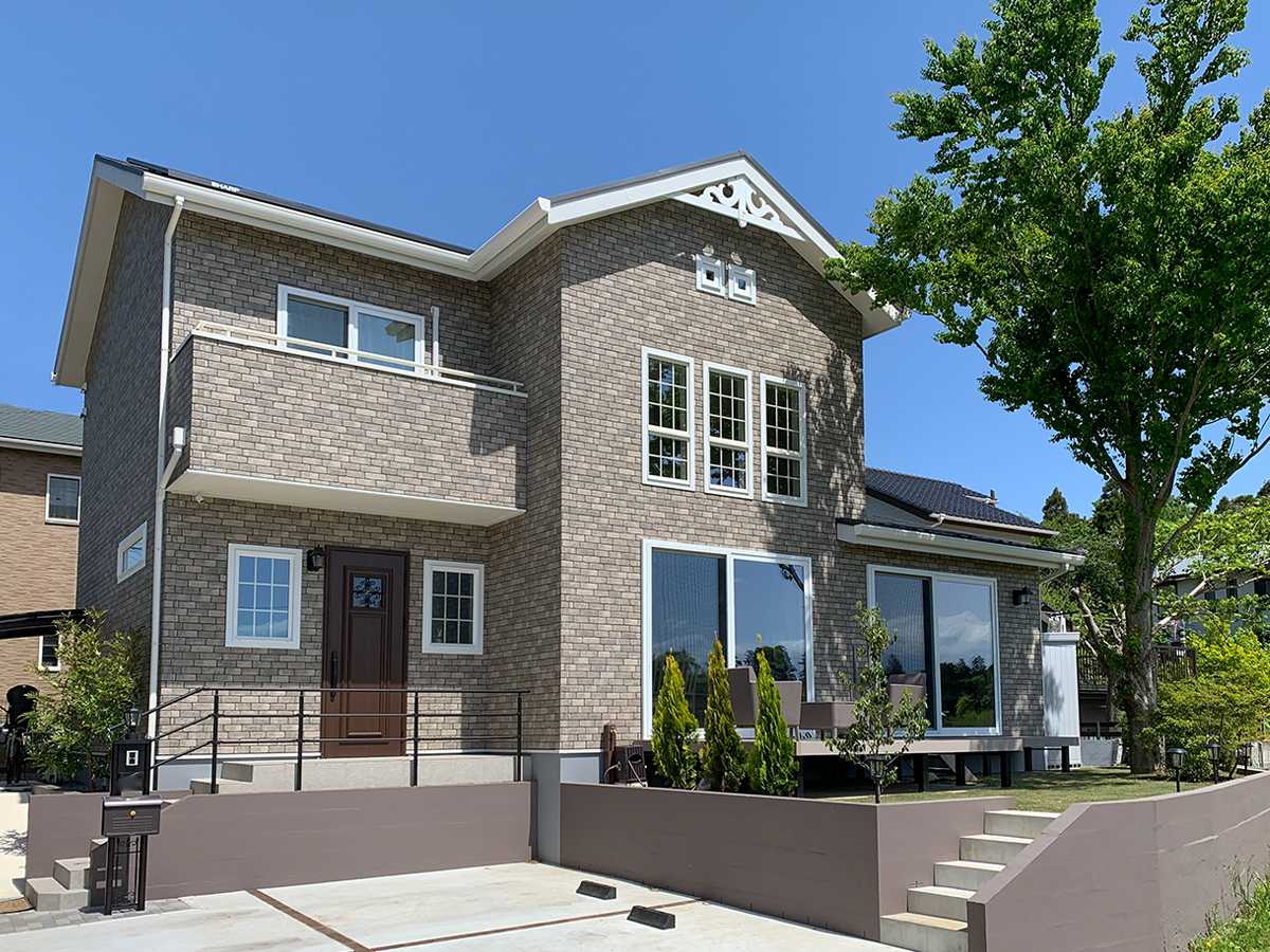 輸入住宅風の外観