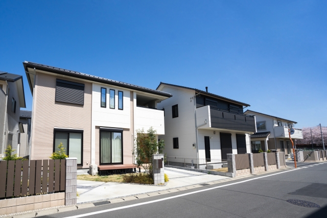”実際どうなのよ！”　結局『家を貸す』と『売却』どっちがお得なの？