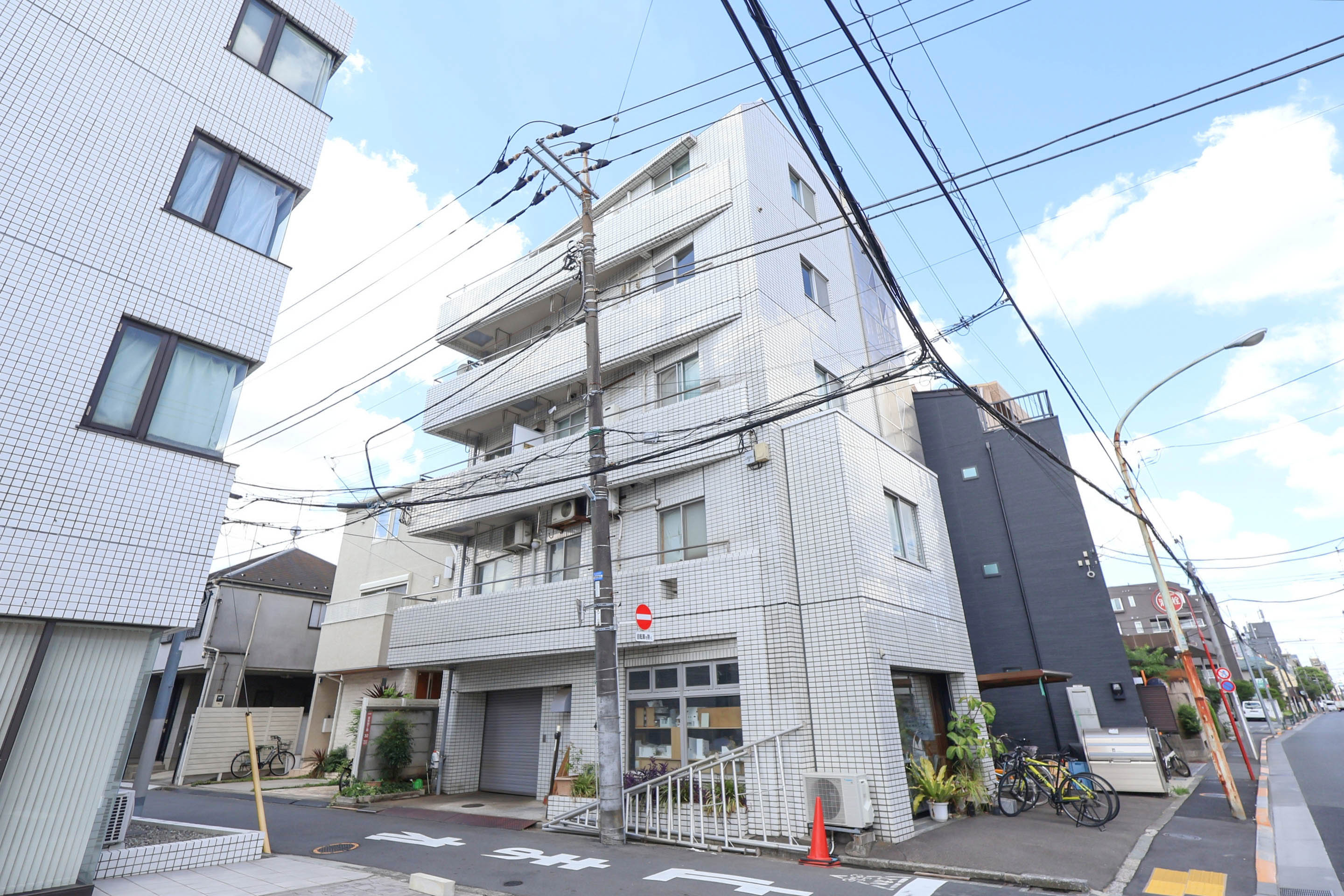 1フロア1世帯マンションタイプ「メローハウス宮前201」