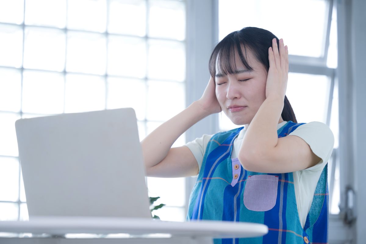 オーバーワークの保育士