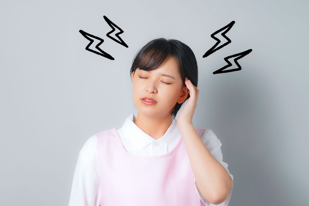 疲れている保育士