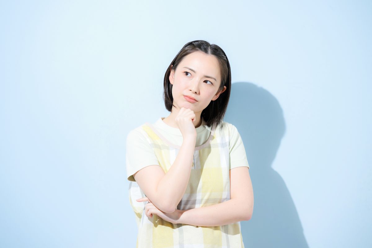 考える保育士