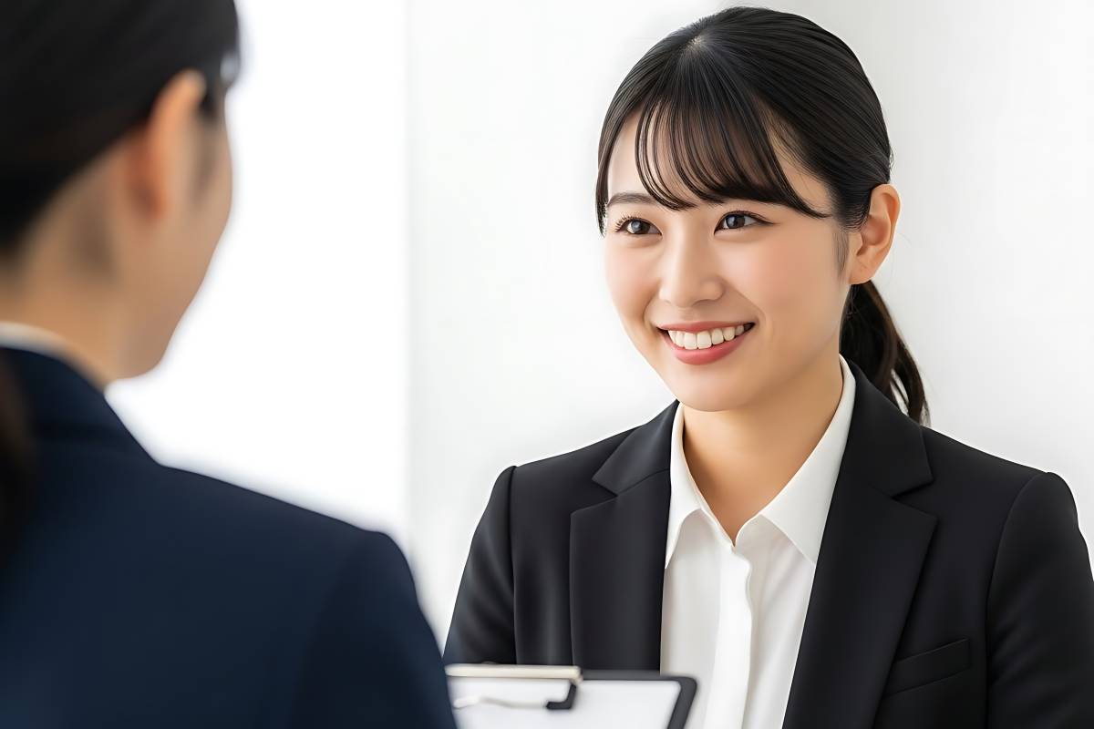 面談する求職者