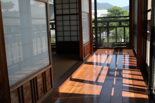 旅館