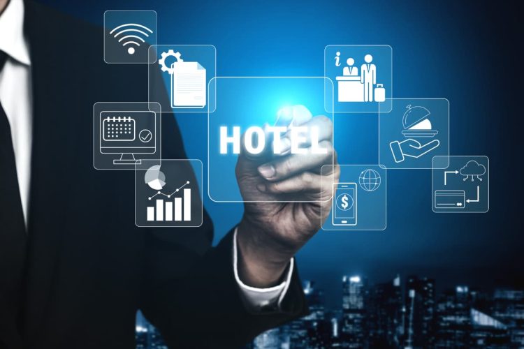 ホテルのマネジメントをする人のイメージ画像