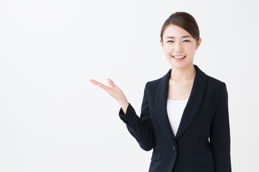 笑顔の女性