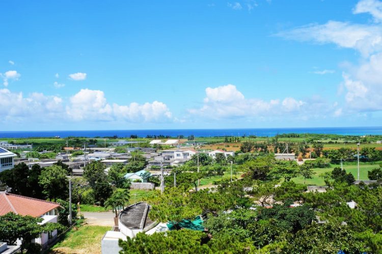 宮古島ののどかな住宅街