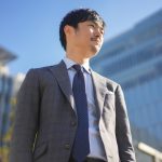 ホテルの総支配人の男性