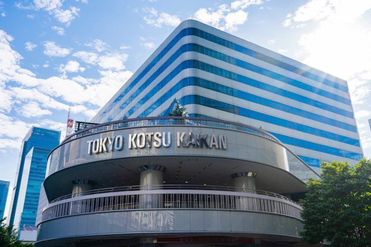 有楽町の東京交通会館の外観