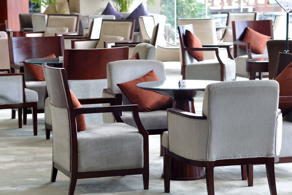 レストランの席