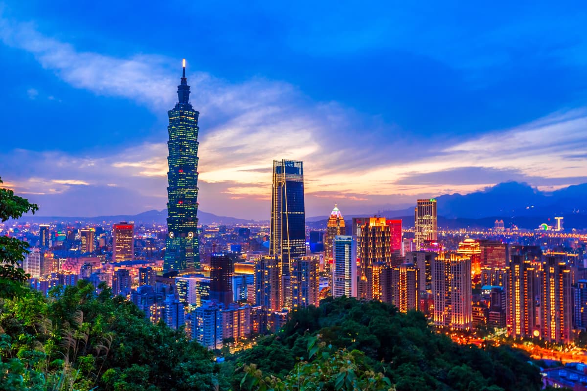 台湾市街地の夜景