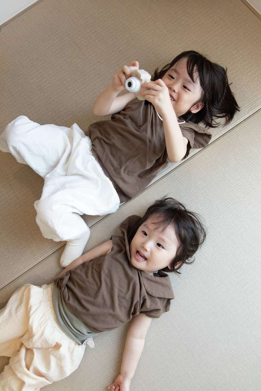 ハートホーム【デザイン住宅、自然素材、間取り】子どもたちが昼寝したり遊んだりする場所として、リビングに隣接した畳コーナーを設置