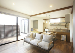 メインプロダクトモデル／ TOKI：IRO［ときいろ］