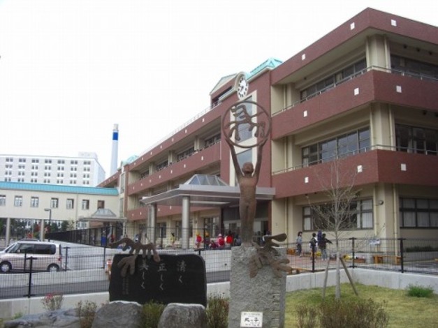 住起産業（アキュラホーム三島中店）【三島市サンステージ大宮町②号地】三島北小学校　徒歩約11分
