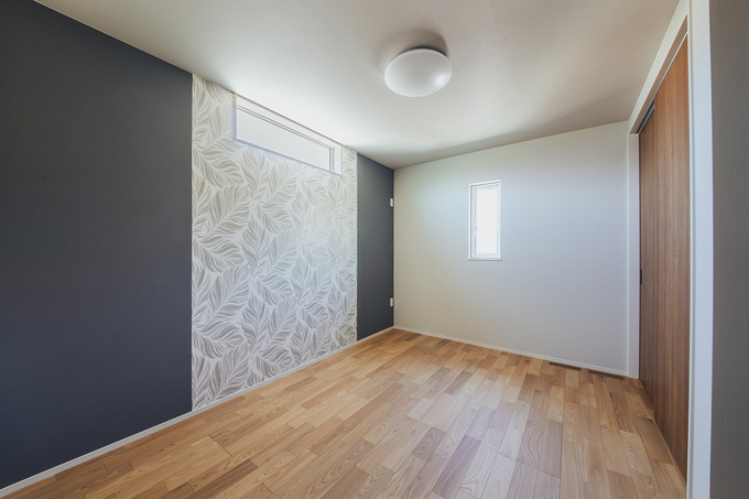 6畳の洋室があり、寝室を分けることも可能