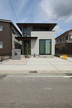 広々とした開放感あふれるLDKとスムーズな動線で、家族が安心して過ごせる住まい