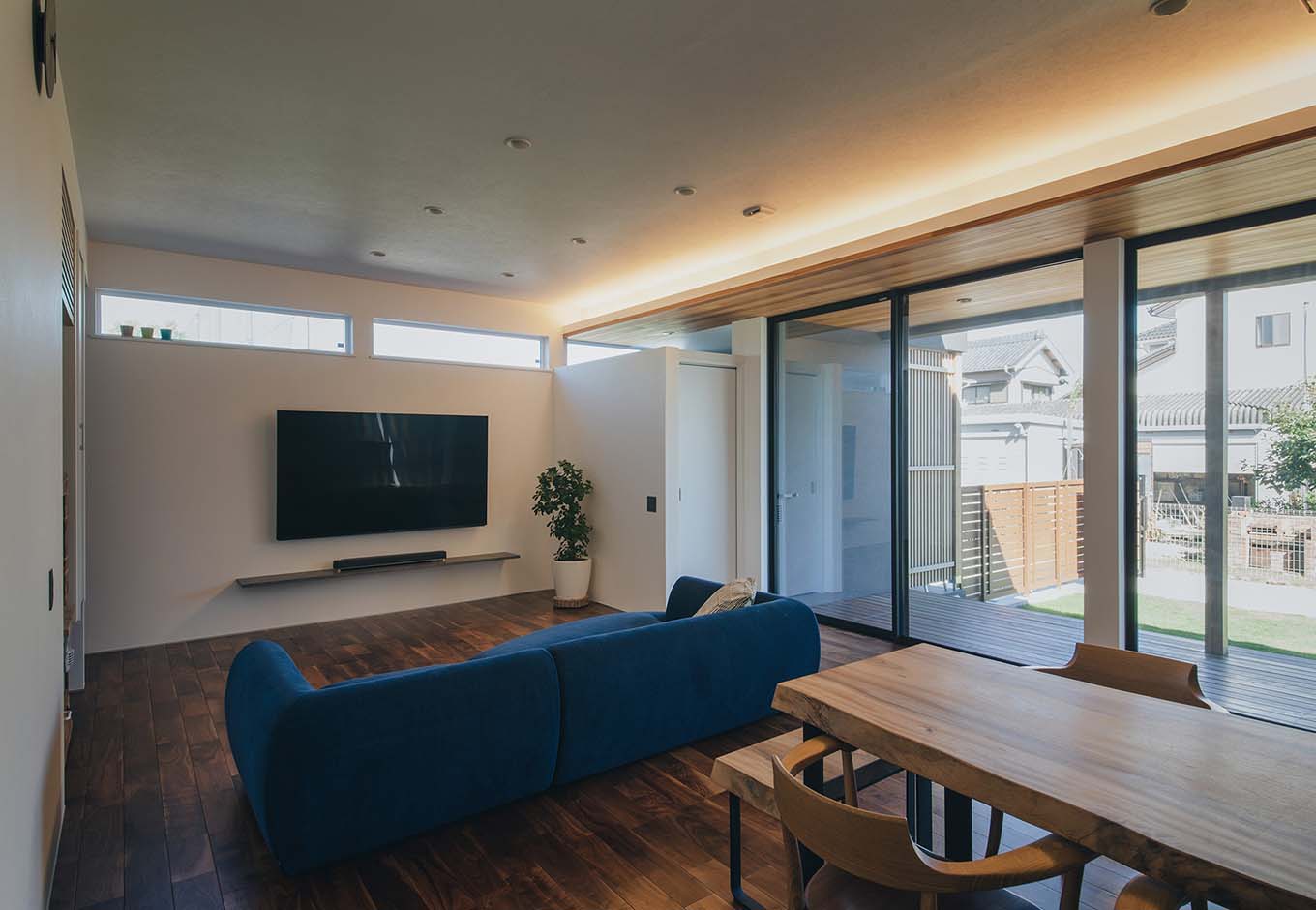 平屋建築ブルーハウス【デザイン住宅、建築家、平屋】