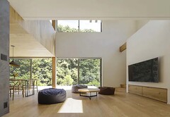 風景をとり込み、季節を楽しむ。キャンプのような時間と空間