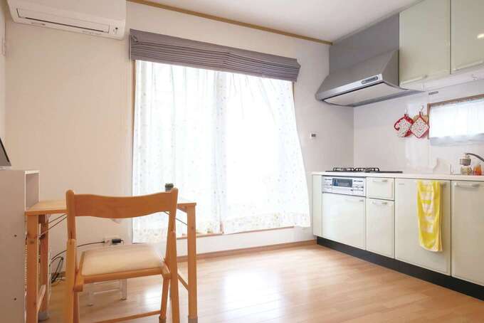 2階にもミニキッチンがあり時間帯を気にせず自分たちのペースで生活できる