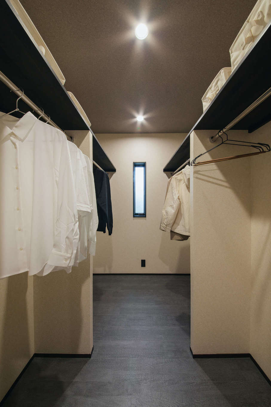 DAITOKU（大得工務店）【夫婦で暮らす、ペット、平屋】主寝室とつながる大容量のウォークインクローゼット