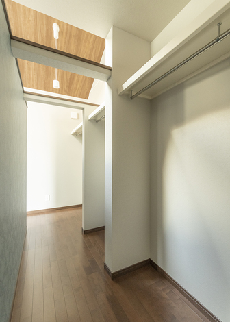 大容量のウォークインクローゼット