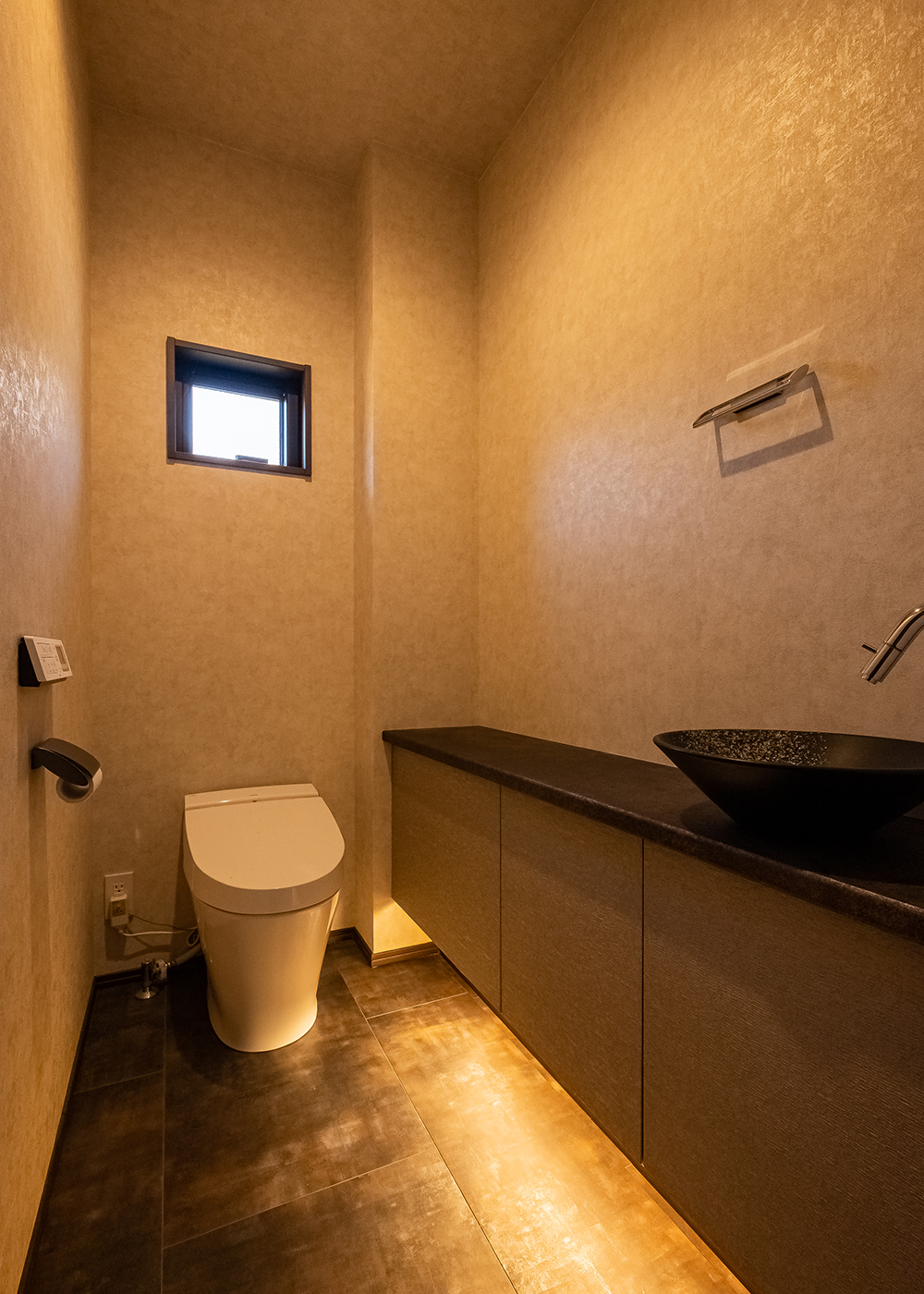 -delphi- デルフィ（藤井建築事務所） 【デザイン住宅、間取り、建築家】トイレ