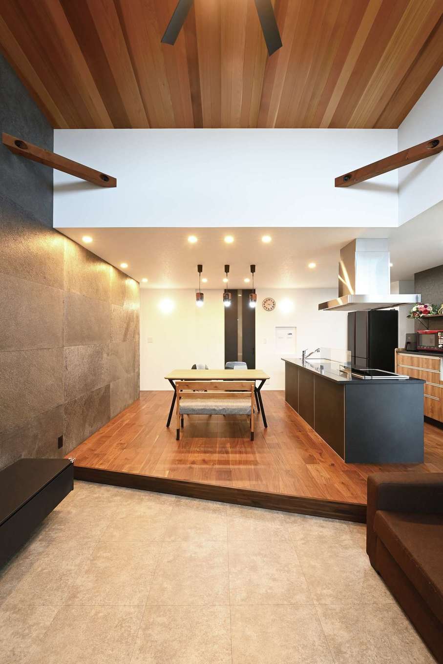 REIWA HOUSE（令和ハウス）【デザイン住宅、間取り、平屋】床暖房付きのLDK