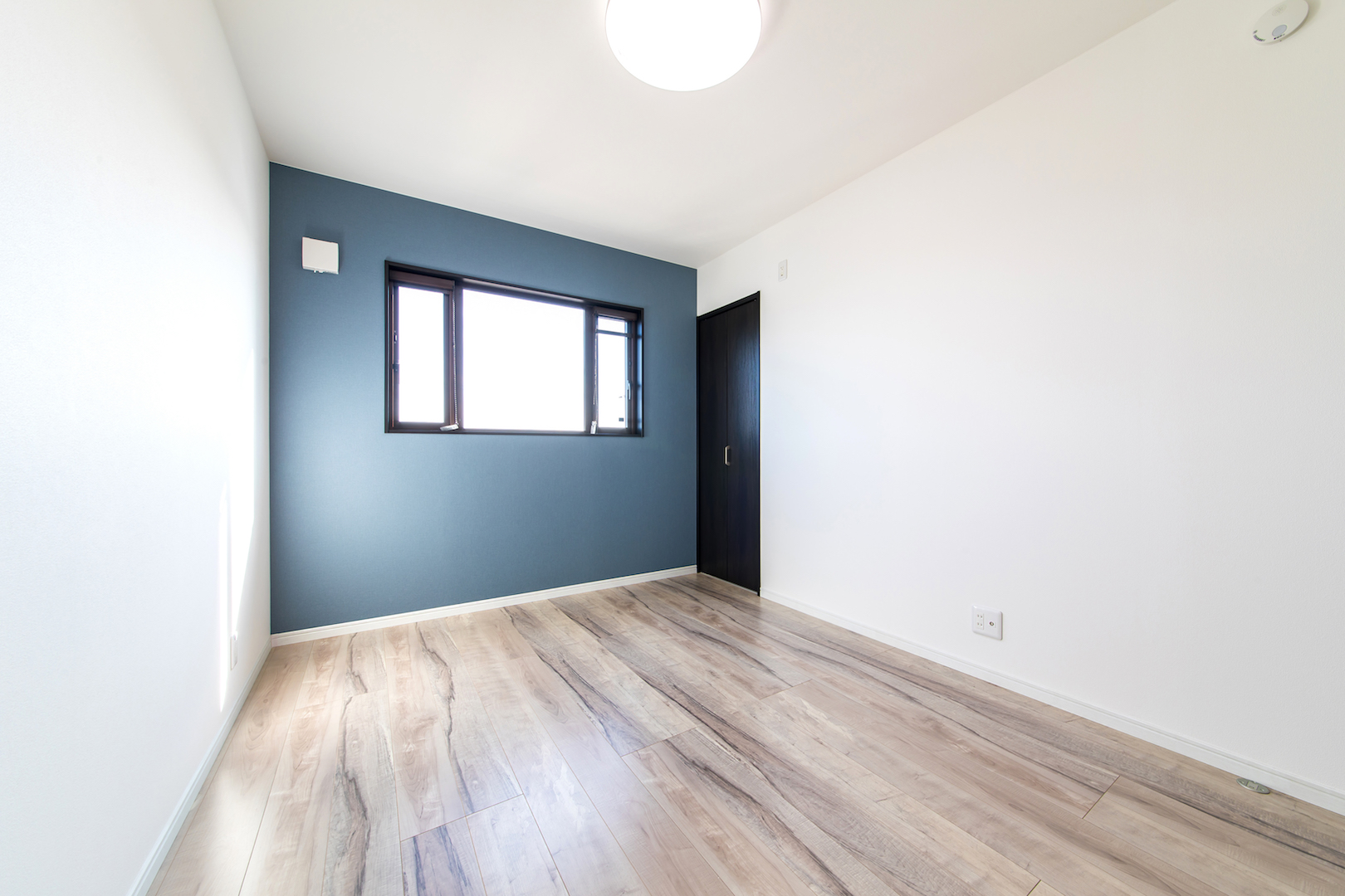 irohaco （アヴァンス）【1000万円台、デザイン住宅、省エネ】日当たりの良い2階の子ども部屋。裾野市、三島市を一望できるロケーション