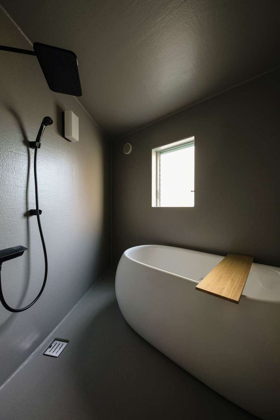 建杜 KENT（大栄工業）【デザイン住宅、高級住宅、平屋】ホテルライクな置き型のバスタブ