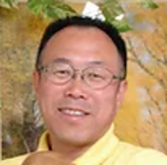 代表取締役社長　村松忠男