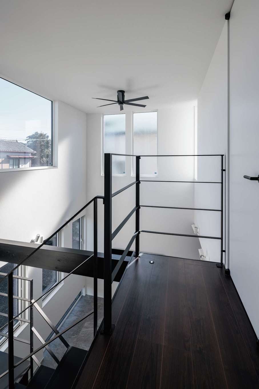 tact design firm【デザイン住宅、省エネ、間取り】1階も2階もできるだけ廊下をなくし、その分、居室を広く取った