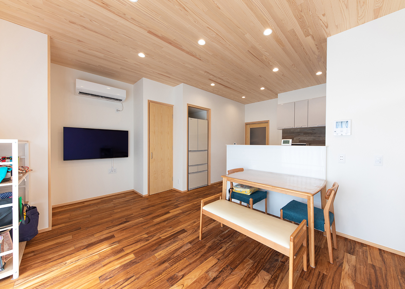 櫻 工務店【自然素材、狭小住宅、間取り】