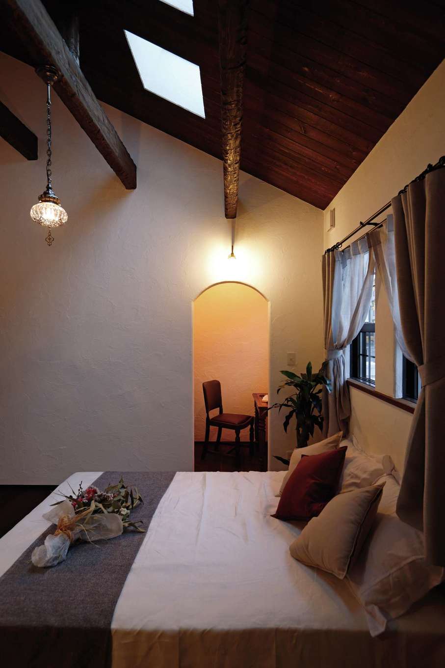 藤田建設（ラフェルム沼津）【沼津市西沢田407-3・モデルハウス】寝室の「DEN」は、書斎やウォークインクローゼットにと、用途に合わせて自由に使える