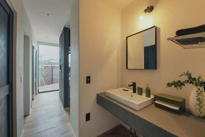 アイフルホーム焼津店 （三住建設） 隠れ家ヌックとガレージ風スペースをもつ 共働き・子育て夫婦に向けた平屋対応モデル 画像3