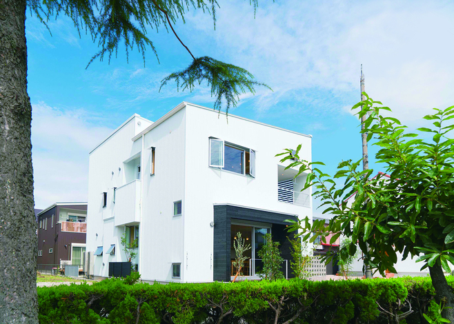 m+h（エムアンドエイチ）建築設計スタジオ【完成・引渡し】