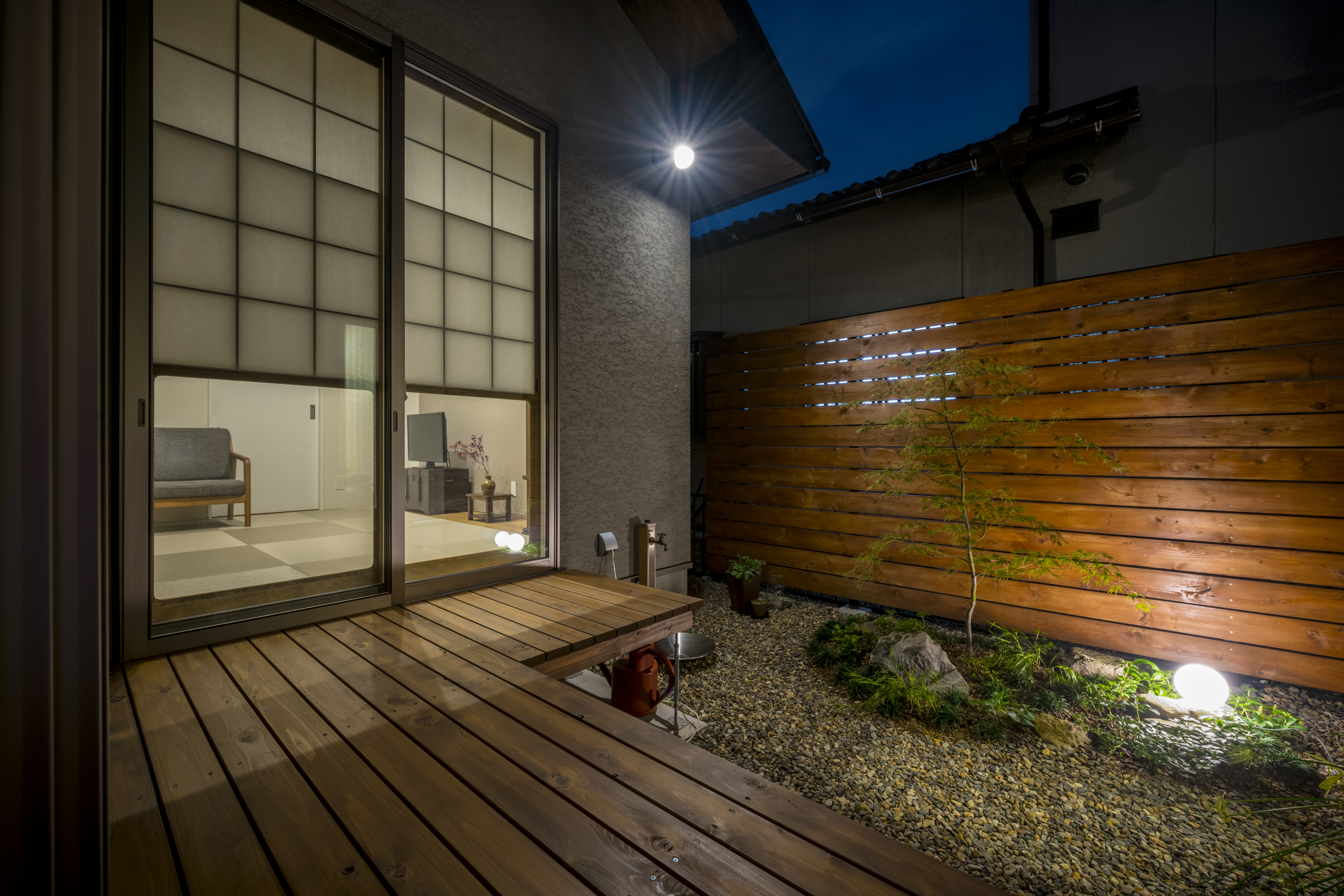 グランハウス一級建築士事務所｜京都へ旅行に来たかのような趣ある中庭。