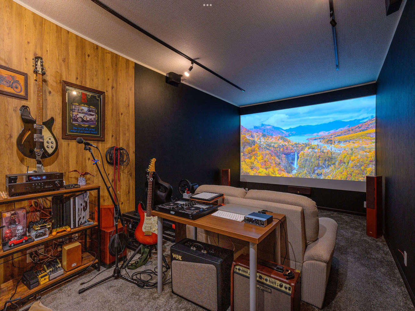 三井ホーム　静岡支店・静岡東支店【デザイン住宅、趣味、間取り】シアタールーム兼音楽室。プロジェクターも設置し、家族で楽しめるホームシアターとしても使えるようにした