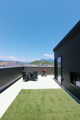 マルモホーム【デザイン住宅、間取り、屋上バルコニー】