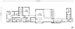 奥行50mの土地だからできた長い廊下と2つの庭がある平屋