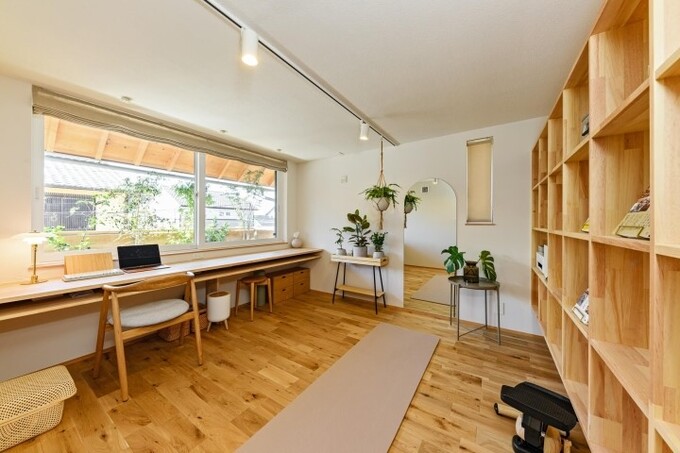 ヨガやストレッチ、読書や在宅勤務など、幅広い用途で使用できるSOHO。