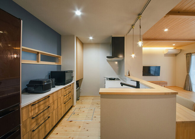 水回りの床はセラミック塗装が施されている